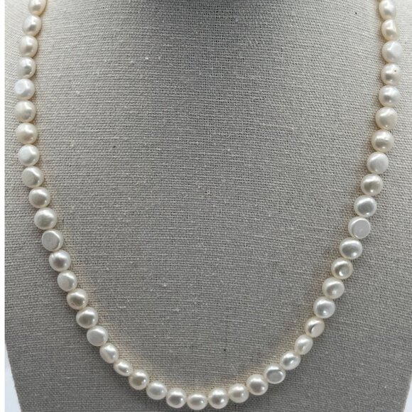 Vintage Jewelry - Vintage Freshwater Pearl Necklace 18"